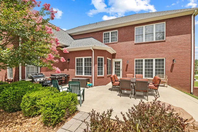 $929,999 | 992 Stonebridge Circle, Cookeville, TN 38501