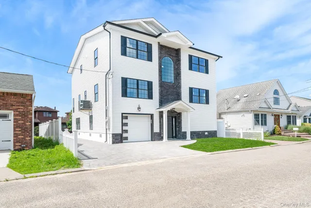 $1,299,000 | 23 Bay Street, Bellmore, NY 11710