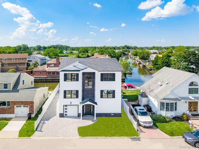 $1,299,000 | 23 Bay Street, Bellmore, NY 11710