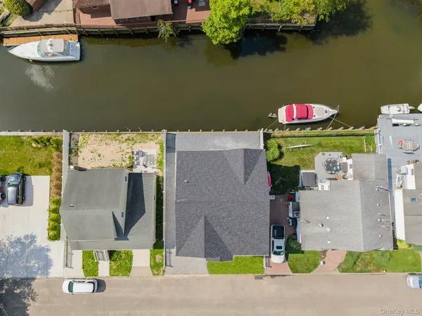 $1,299,000 | 23 Bay Street, Bellmore, NY 11710