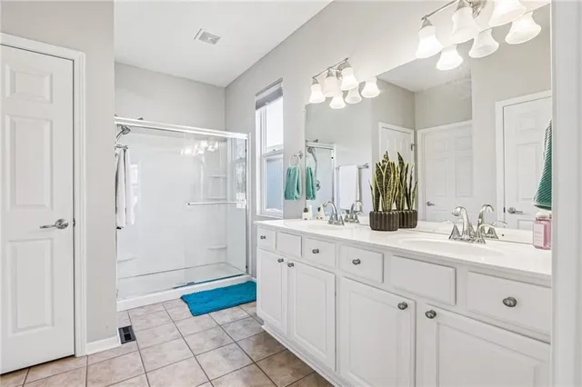 $479,500 | 1022 Southwest Cheshire Drive, Lee's Summit, MO 64083