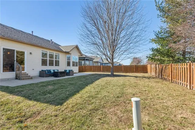 $479,500 | 1022 Southwest Cheshire Drive, Lee's Summit, MO 64083