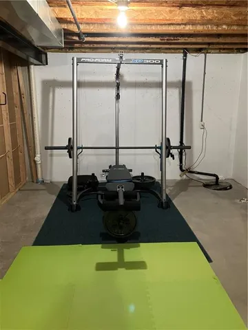 $479,500 | 1022 Southwest Cheshire Drive, Lee's Summit, MO 64083