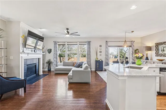 $479,500 | 1022 Southwest Cheshire Drive, Lee's Summit, MO 64083