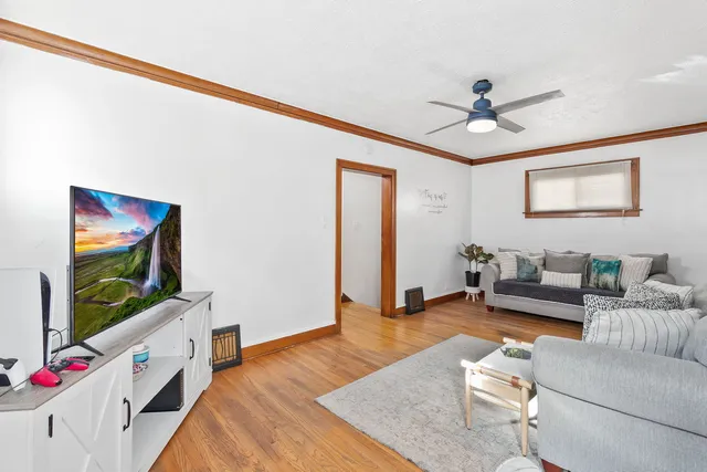 $299,900 | 1536 Kenilworth Avenue, Berwyn, IL 60402