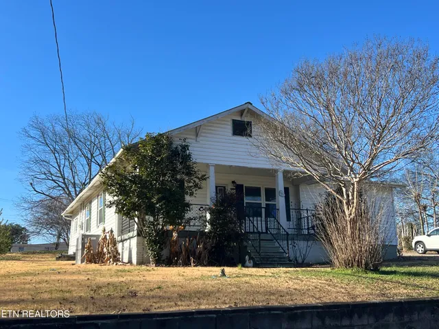 $289,900 | 182 College Street South, Madisonville, TN 37354