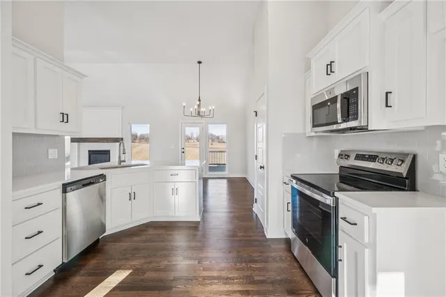 $444,900 | 988 Poplar Lane, Liberty, MO 64068