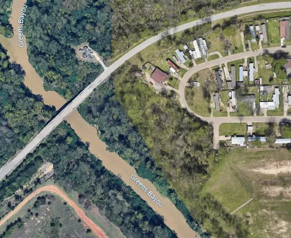 a view of building with yard