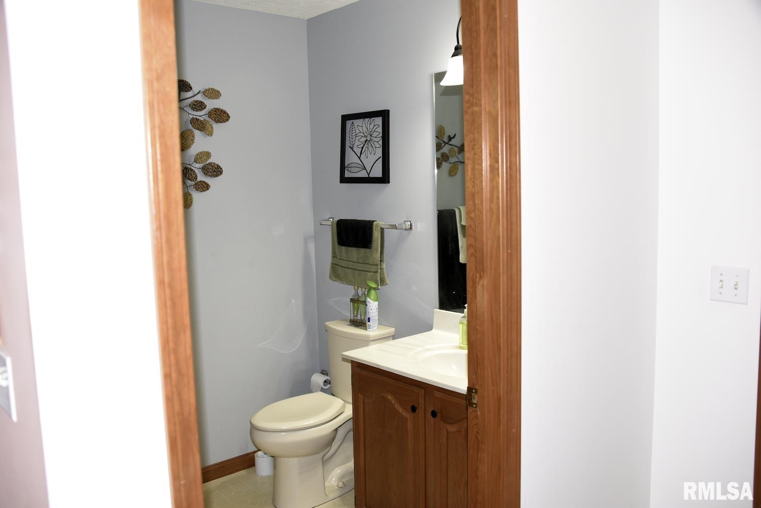2604 Hastings Road Chatham, IL 62629 - Photo 18 of 26