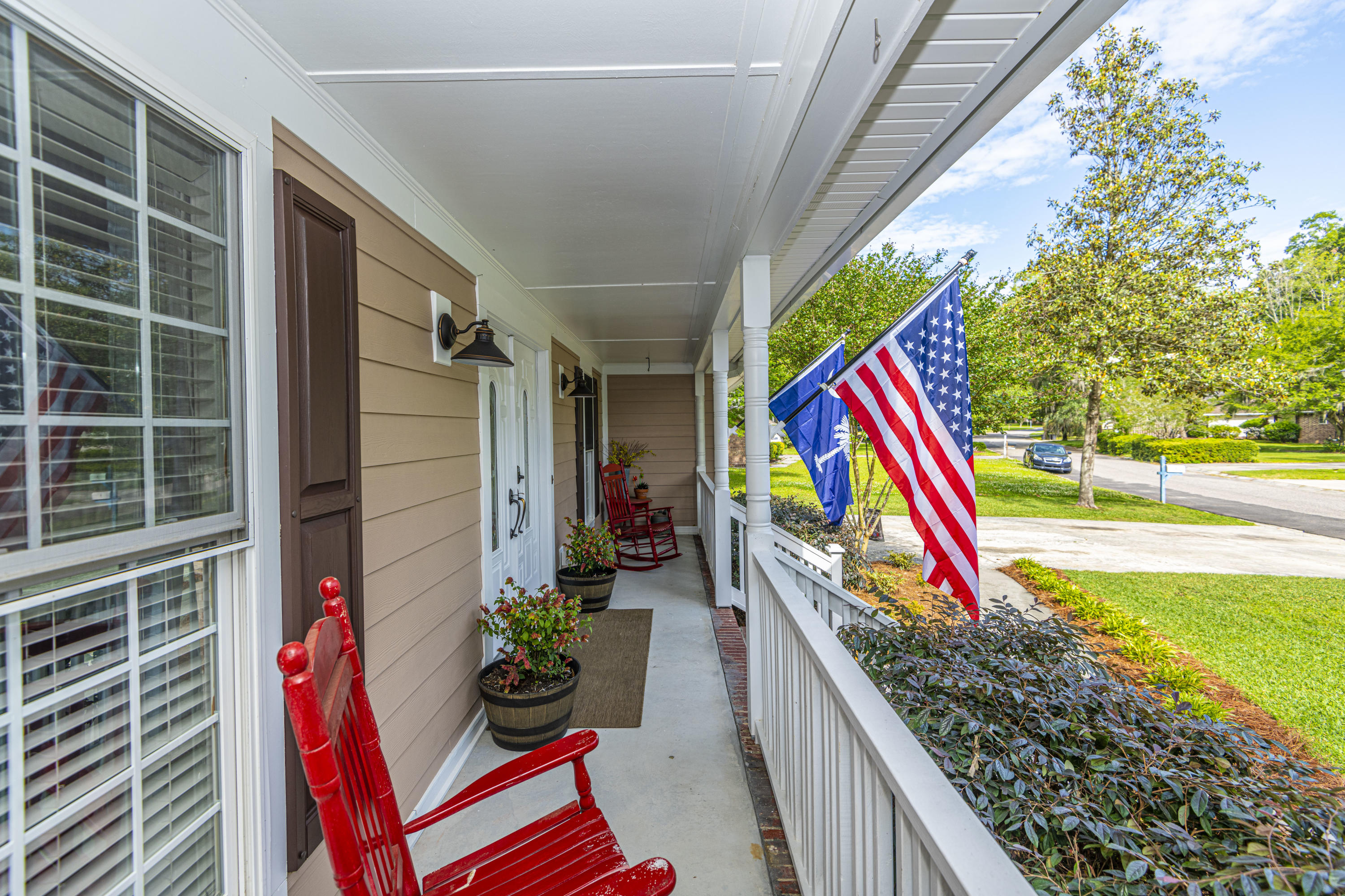 212 Turtle Cove Road Summerville, SC 29485 - Photo 2 of 35 DSC_9727