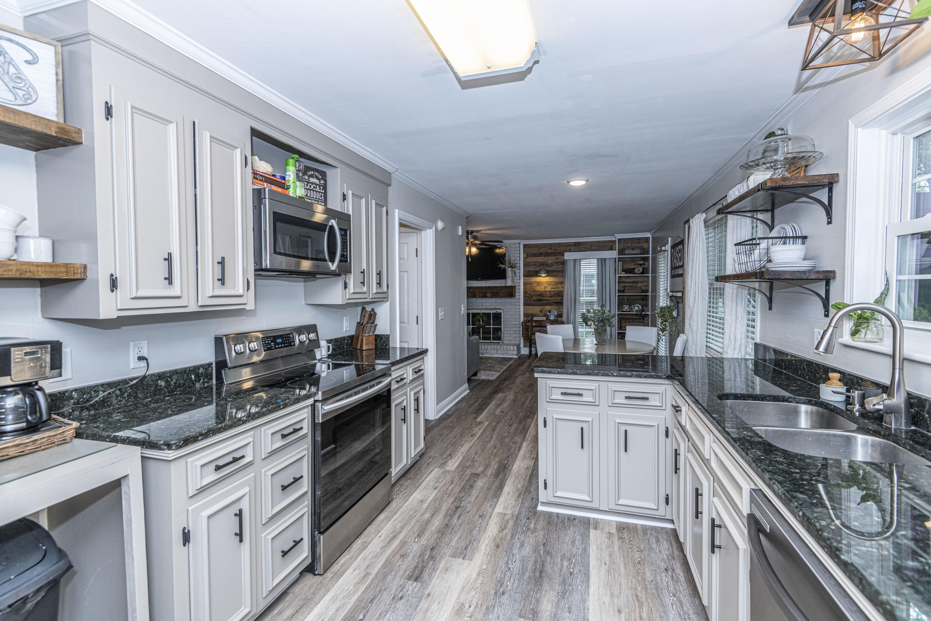 212 Turtle Cove Road Summerville, SC 29485 - Photo 11 of 35 DSC_9751