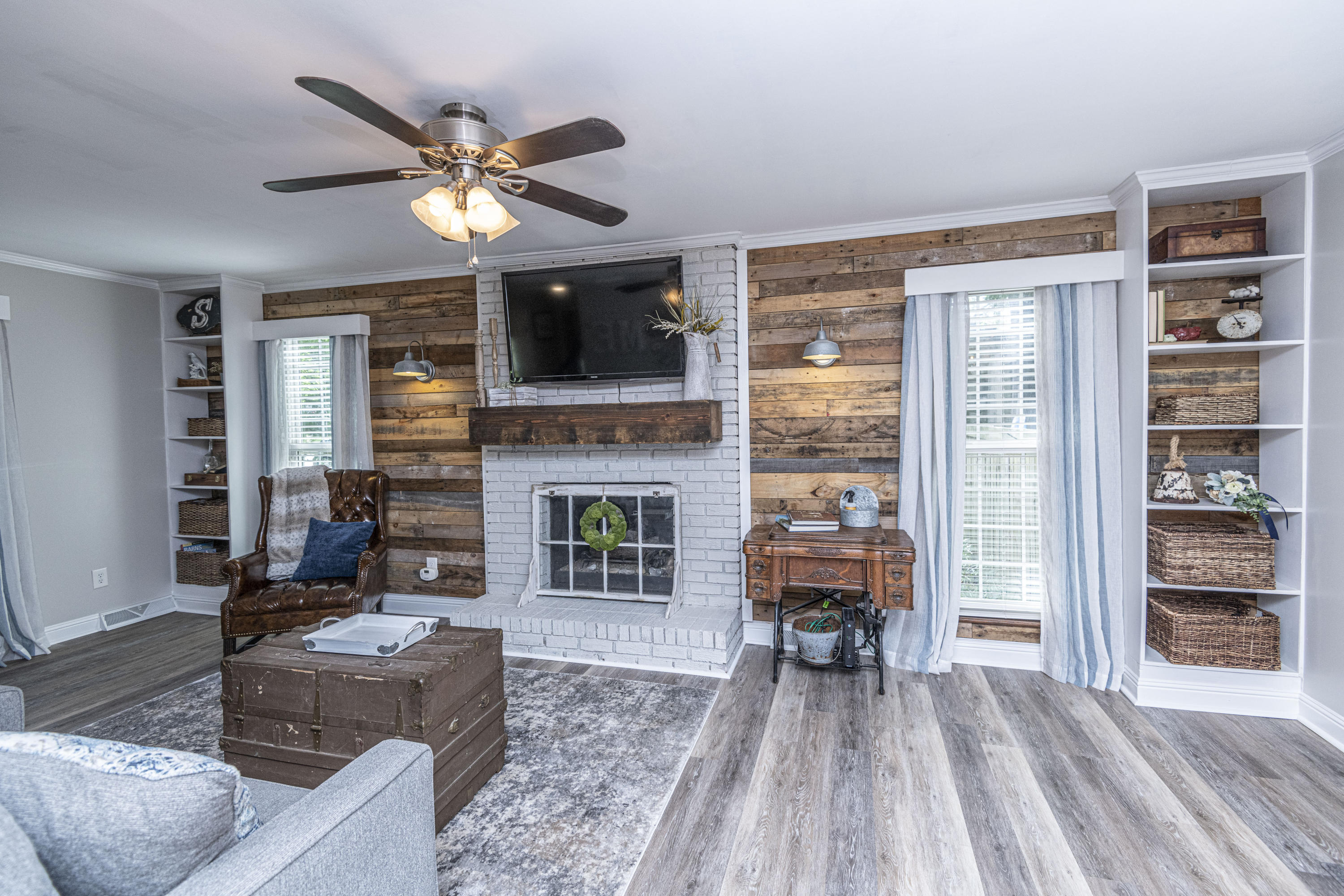 212 Turtle Cove Road Summerville, SC 29485 - Photo 7 of 35 DSC_9738