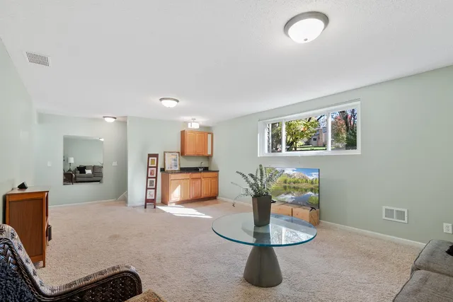 $325,000 | 221 River Woods Lane, Burnsville, MN 55337