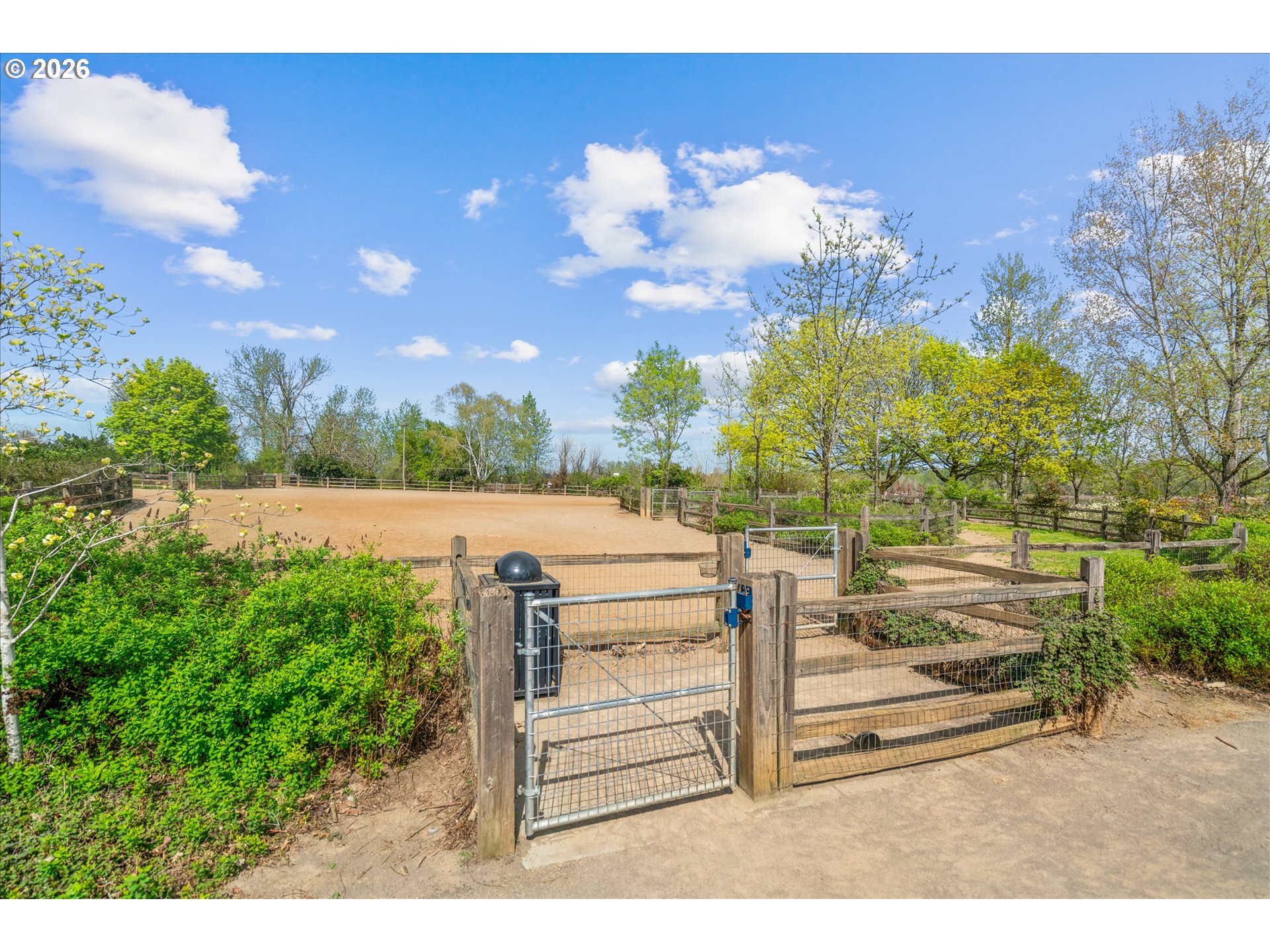 602 South Vermont Street Portland, OR 97219 - Photo 41 of 46 a view of a bench in front of house