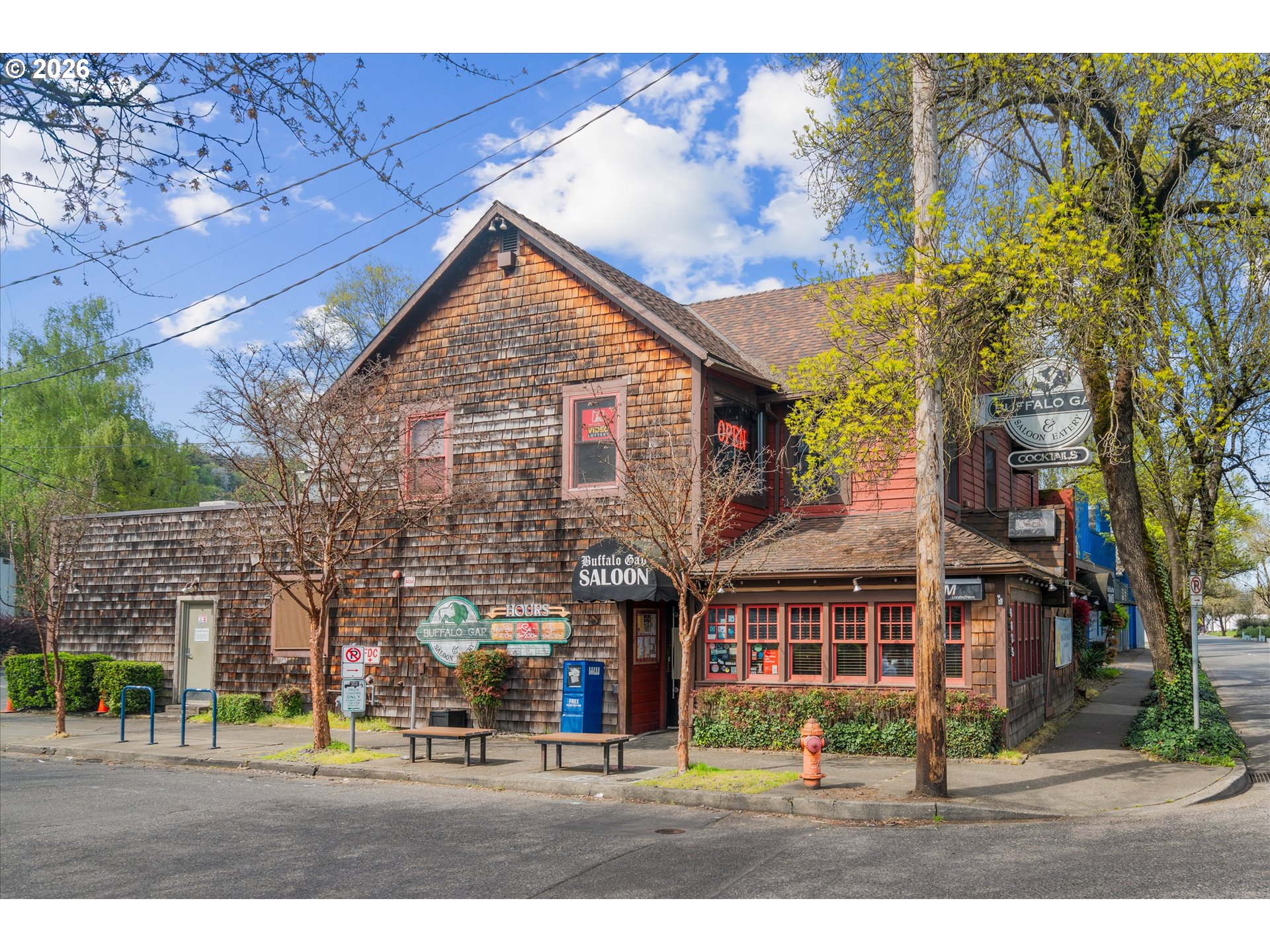 602 South Vermont Street Portland, OR 97219 - Photo 43 of 46 a view of a large building next to a road