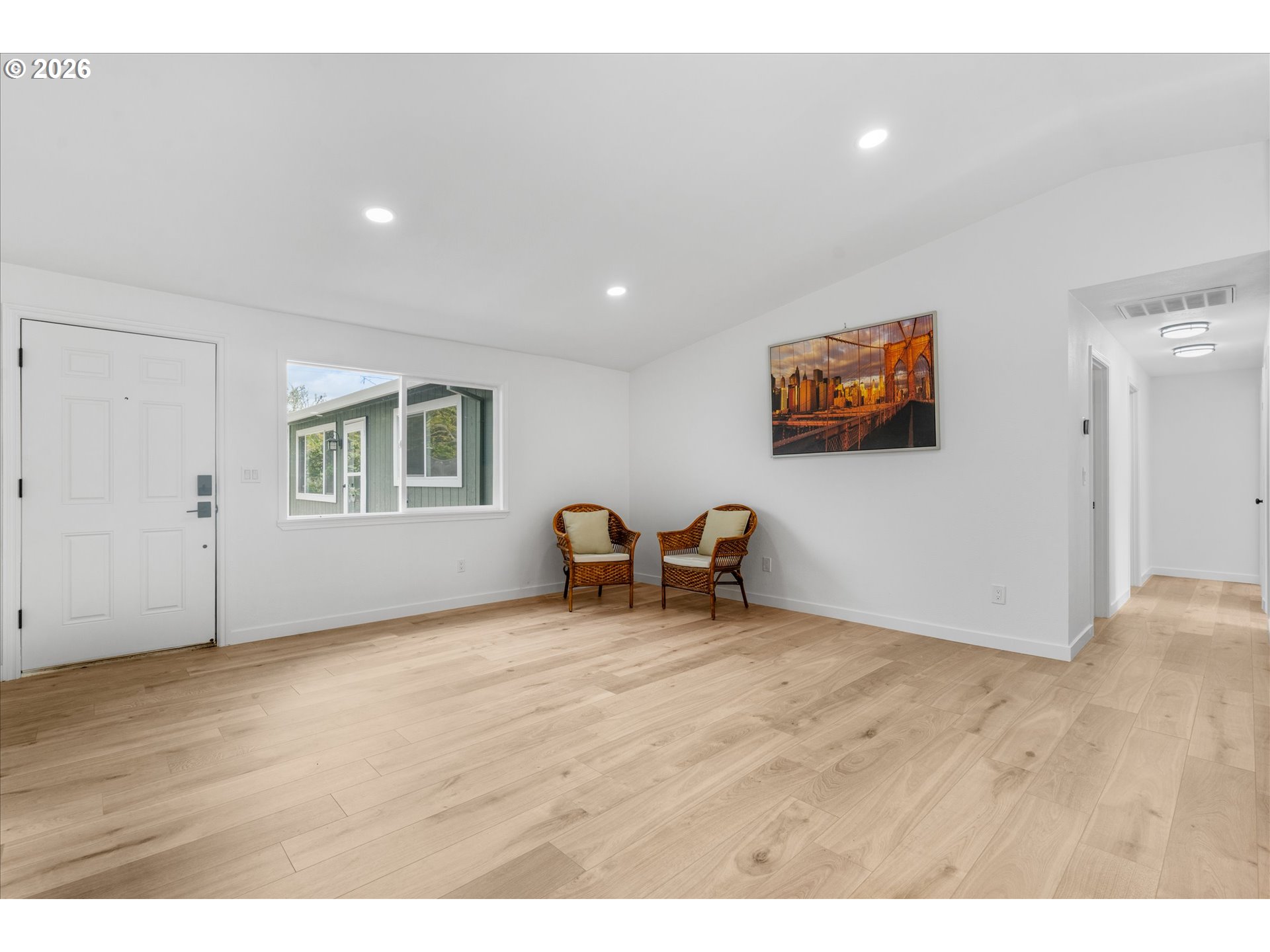602 South Vermont Street Portland, OR 97219 - Photo 10 of 46 a view of an empty room with a window