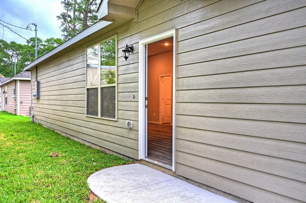 $1,450 | 12091 Canal Street, Willis, TX 77318