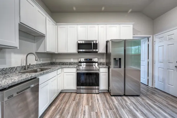$1,450 | 12091 Canal Street, Willis, TX 77318