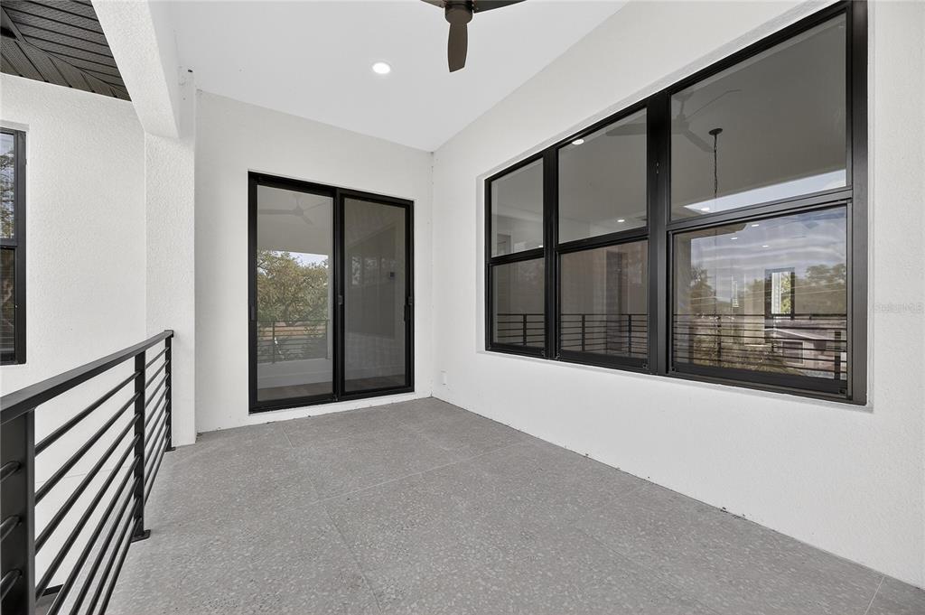 2335 Oak Terrace Sarasota, FL 34231 - Photo 51 of 83