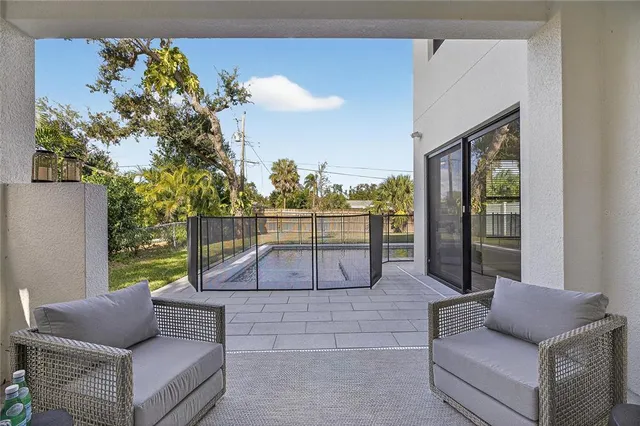 $1,500,000 | 2335 Oak Terrace, Sarasota, FL 34231