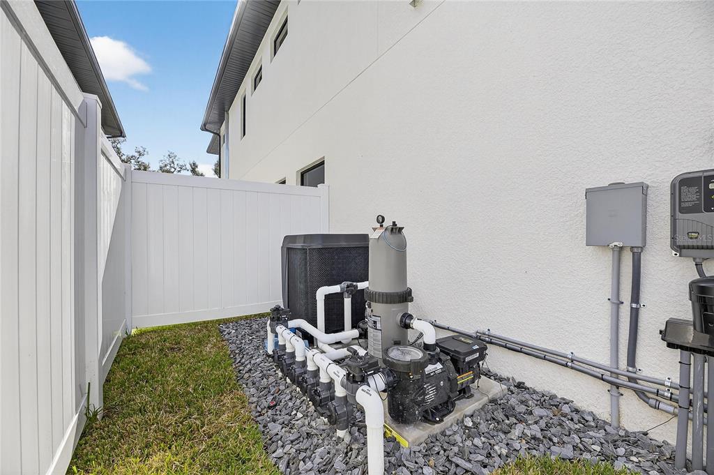 2335 Oak Terrace Sarasota, FL 34231 - Photo 65 of 83