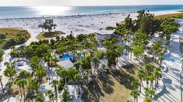 $1,500,000 | 2335 Oak Terrace, Sarasota, FL 34231