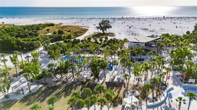 $1,500,000 | 2335 Oak Terrace, Sarasota, FL 34231