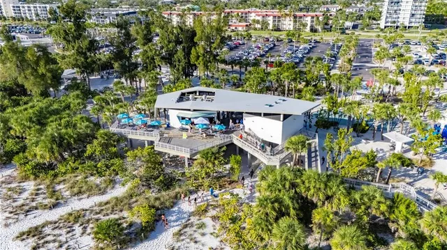 $1,500,000 | 2335 Oak Terrace, Sarasota, FL 34231