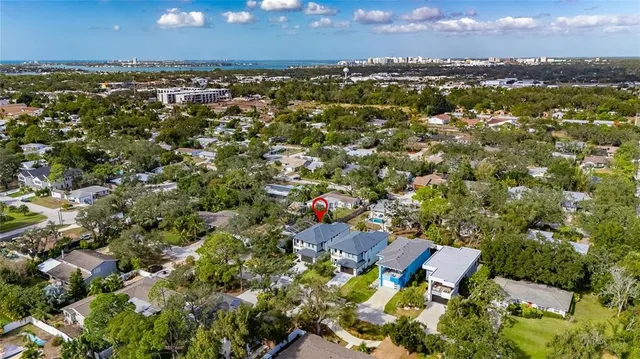 $1,500,000 | 2335 Oak Terrace, Sarasota, FL 34231