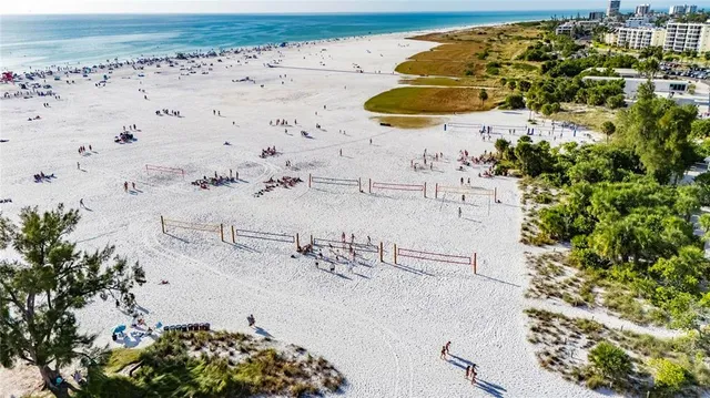 $1,500,000 | 2335 Oak Terrace, Sarasota, FL 34231