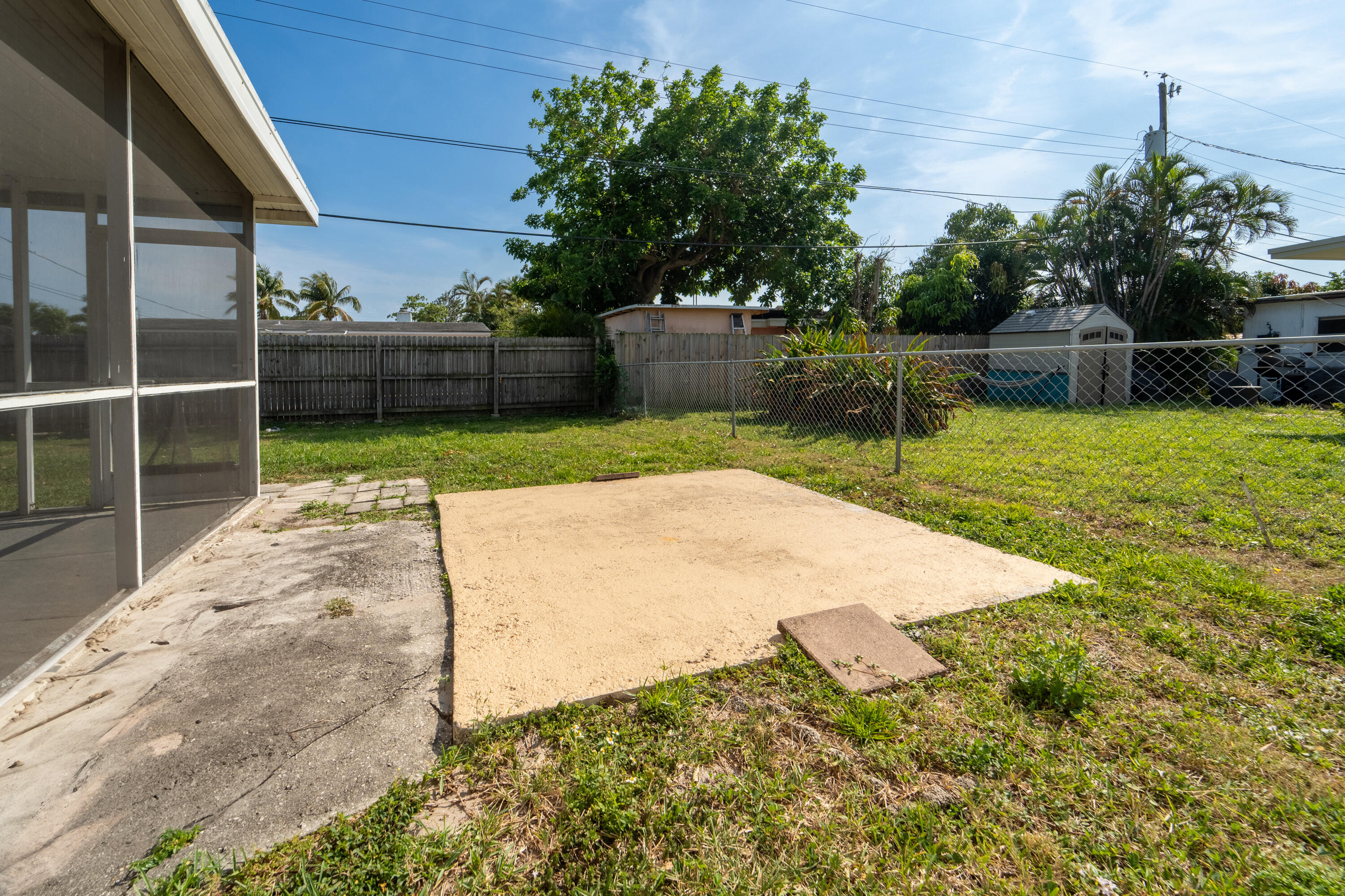 632 Beech Road West Palm Beach, FL 33409 - Photo 13 of 19 632 Beech Rd West Palm Beach f-2