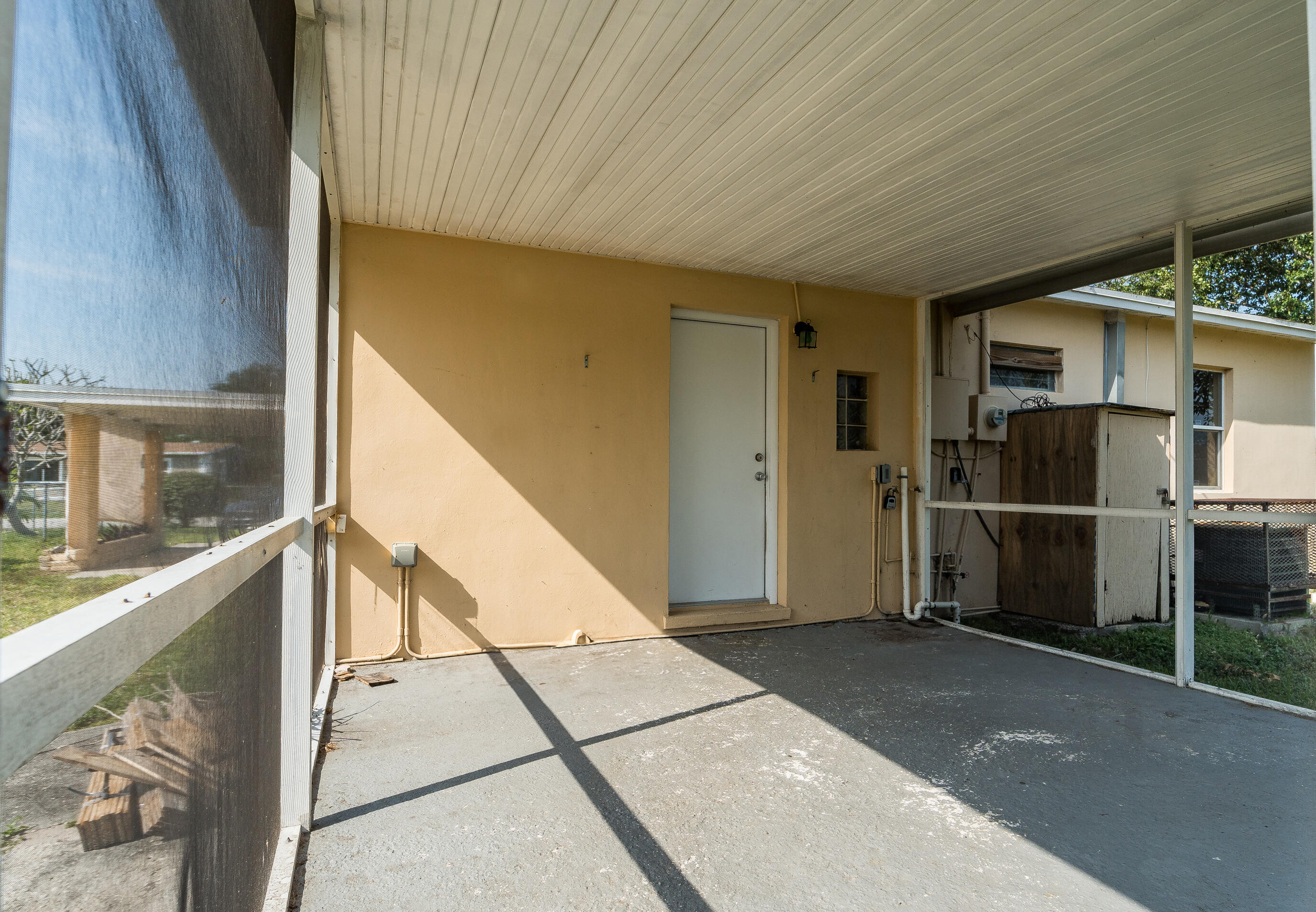 632 Beech Road West Palm Beach, FL 33409 - Photo 15 of 19 632 Beech Rd West Palm Beach o-2
