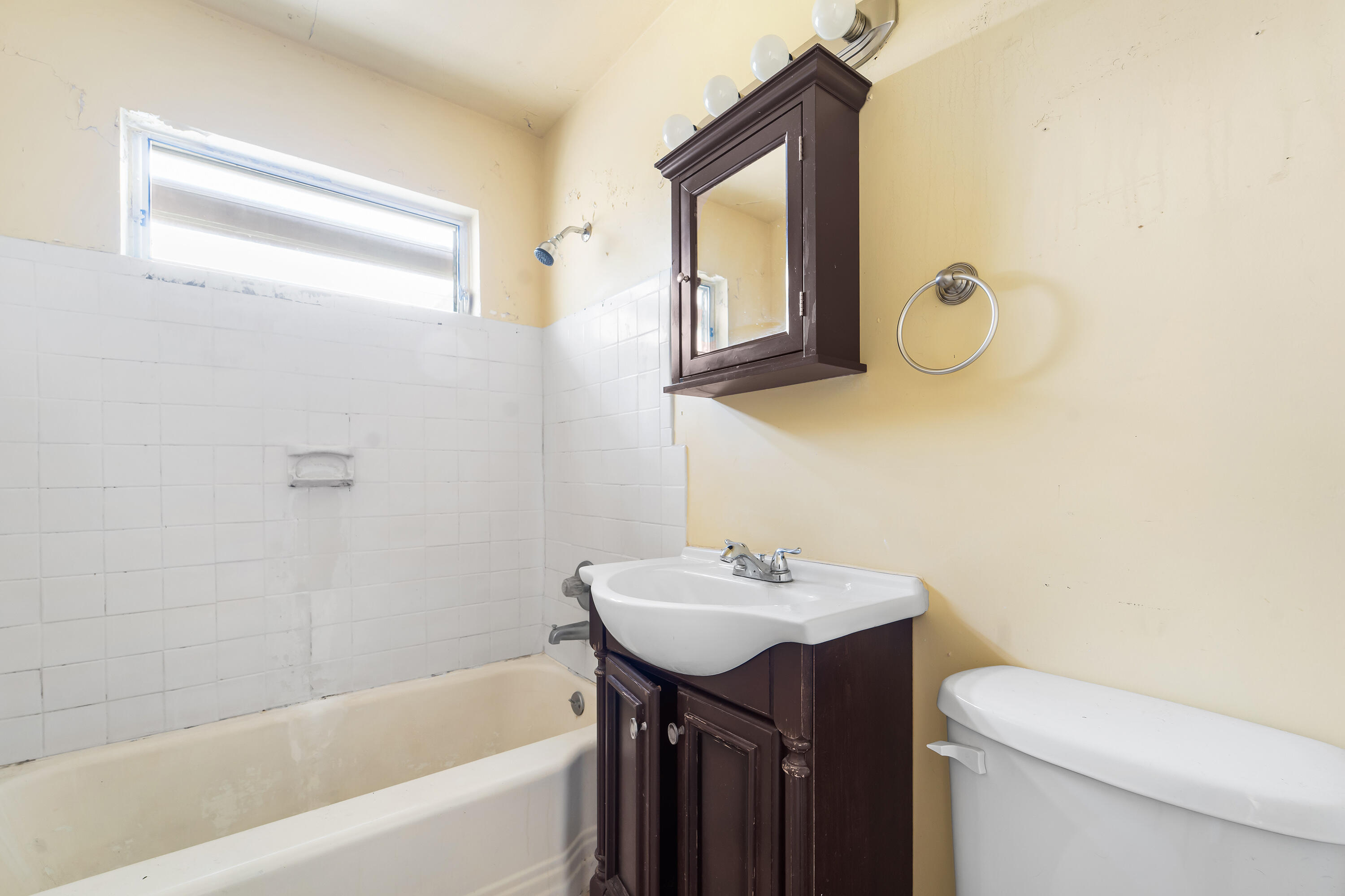 632 Beech Road West Palm Beach, FL 33409 - Photo 9 of 19 632 Beech Rd West Palm Beach 2-2