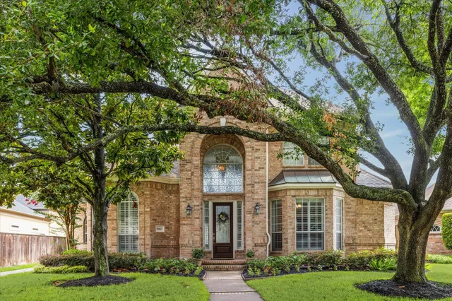 $699,500 | 13627 Ashley Run, Houston, TX 77077