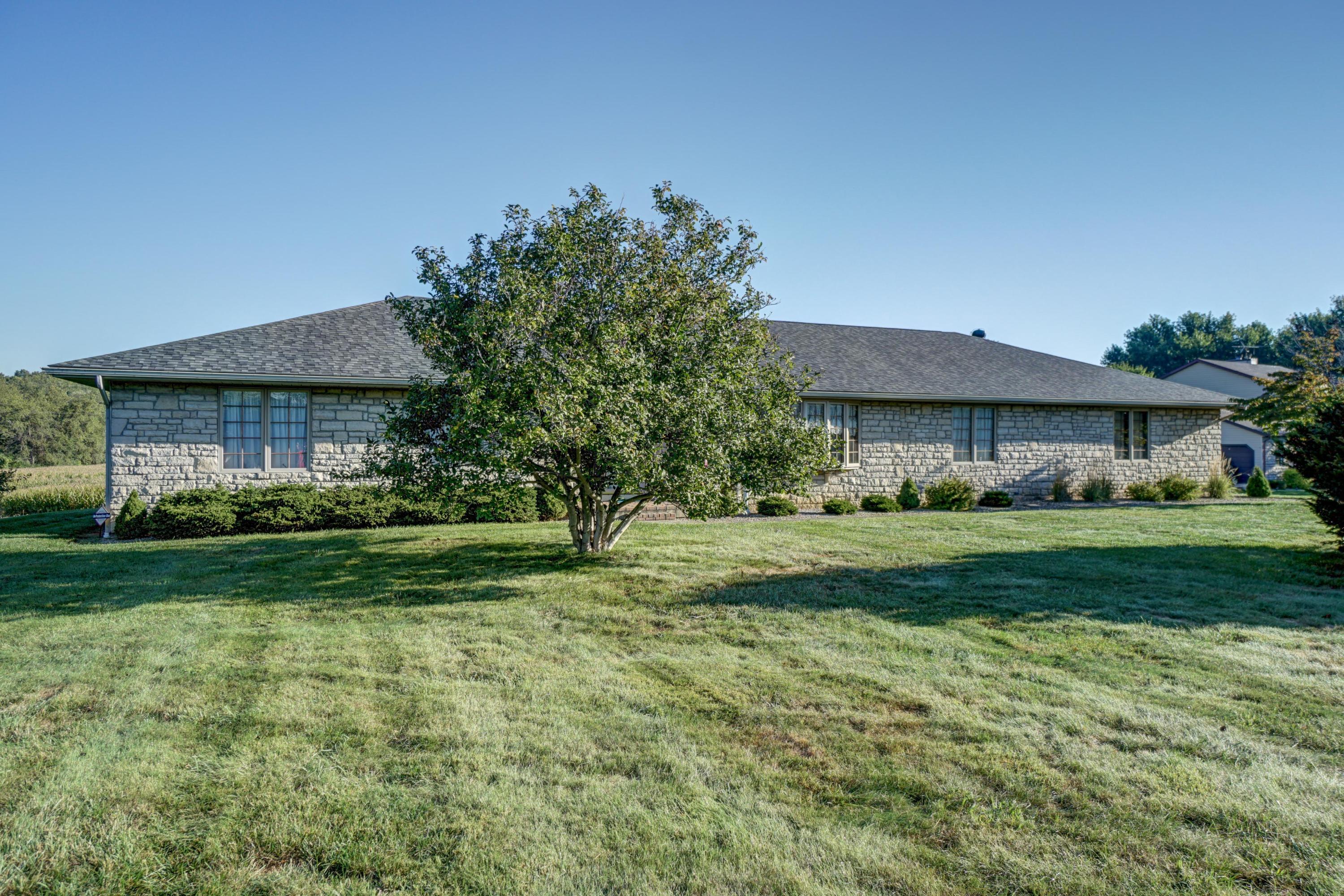10129 Flint Ridge Road Southeast Heath, OH 43056 - Photo 1 of 51 Gallery Image 1