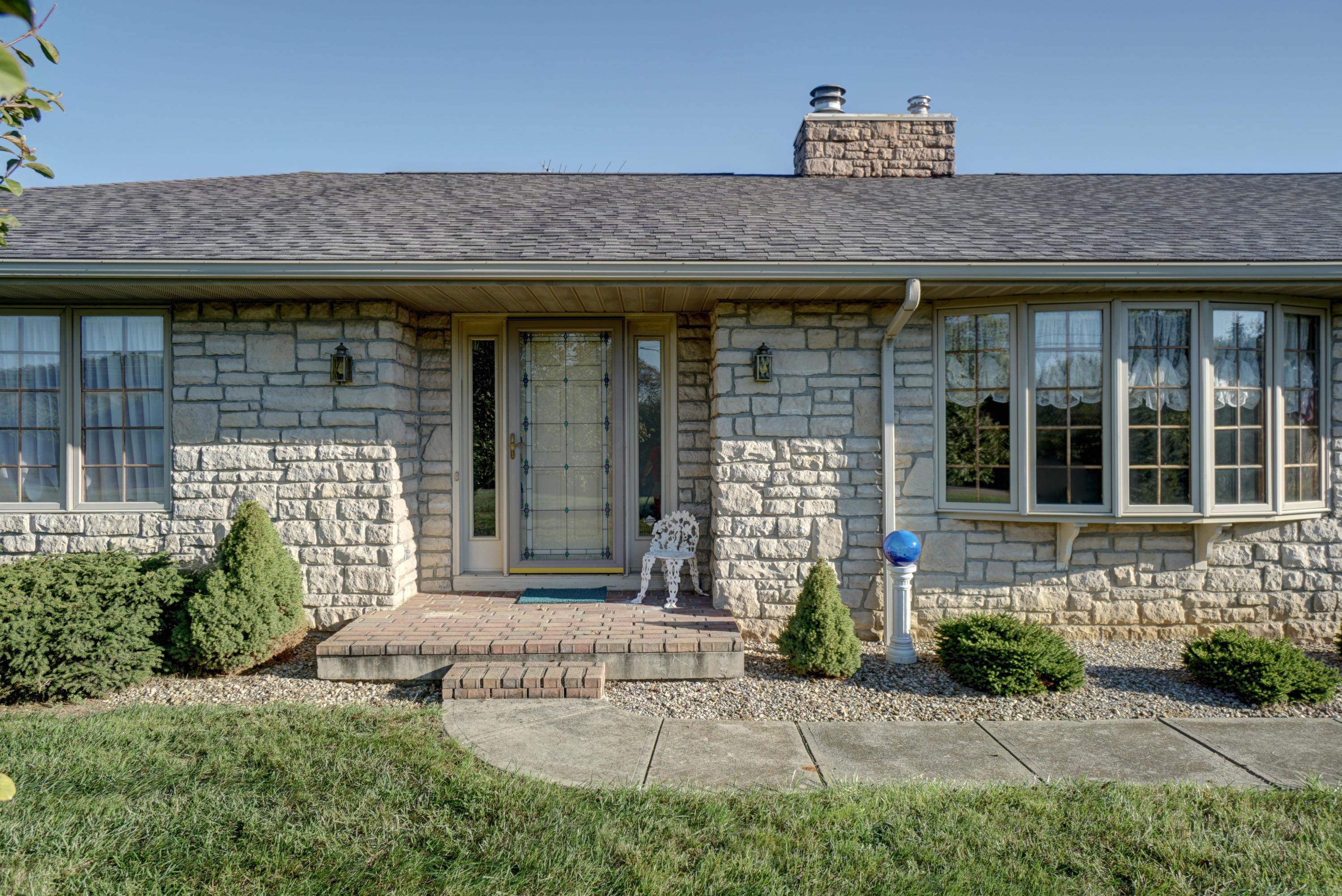 10129 Flint Ridge Road Southeast Heath, OH 43056 - Photo 2 of 51 Gallery Image 2