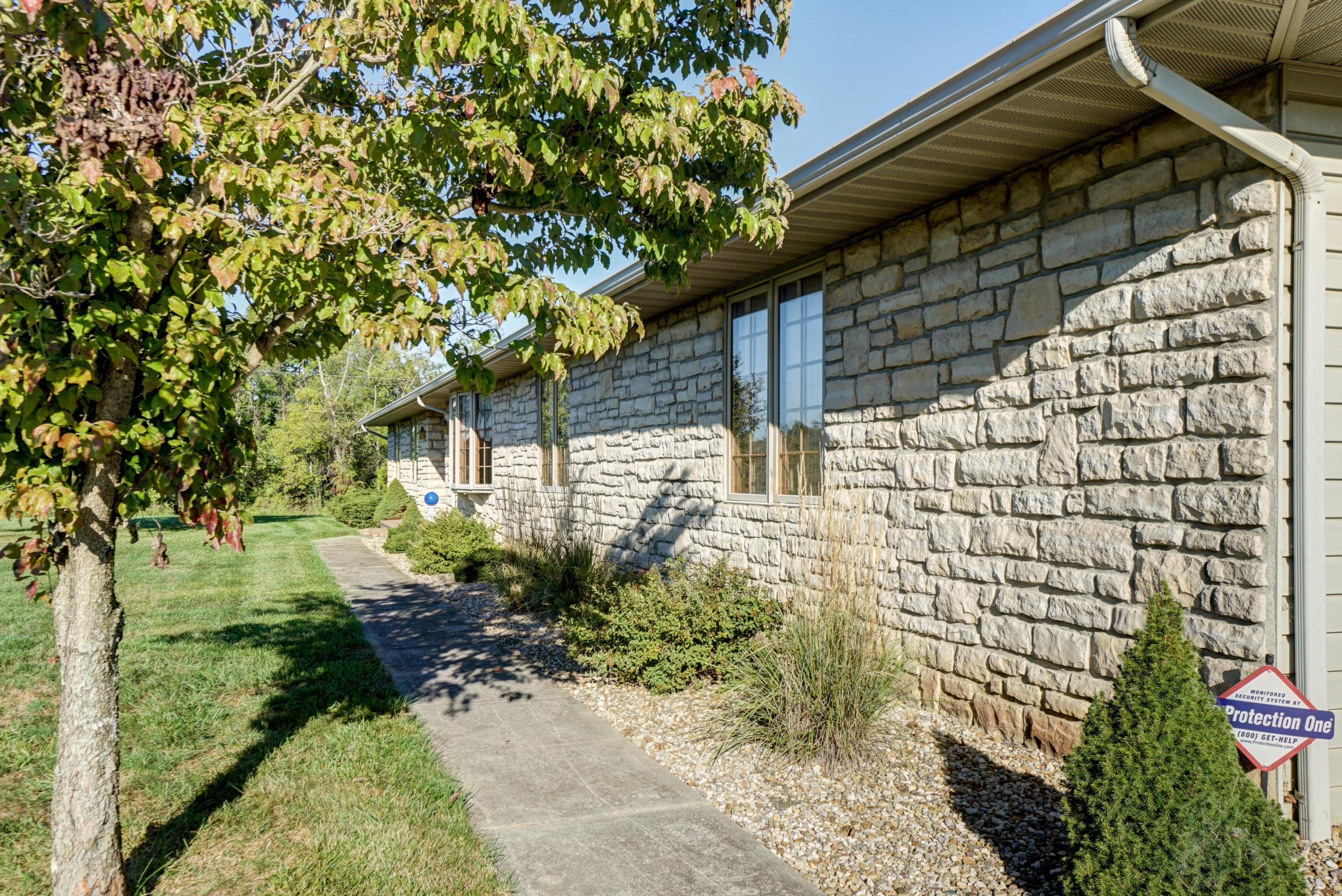 10129 Flint Ridge Road Southeast Heath, OH 43056 - Photo 5 of 51 Gallery Image 5
