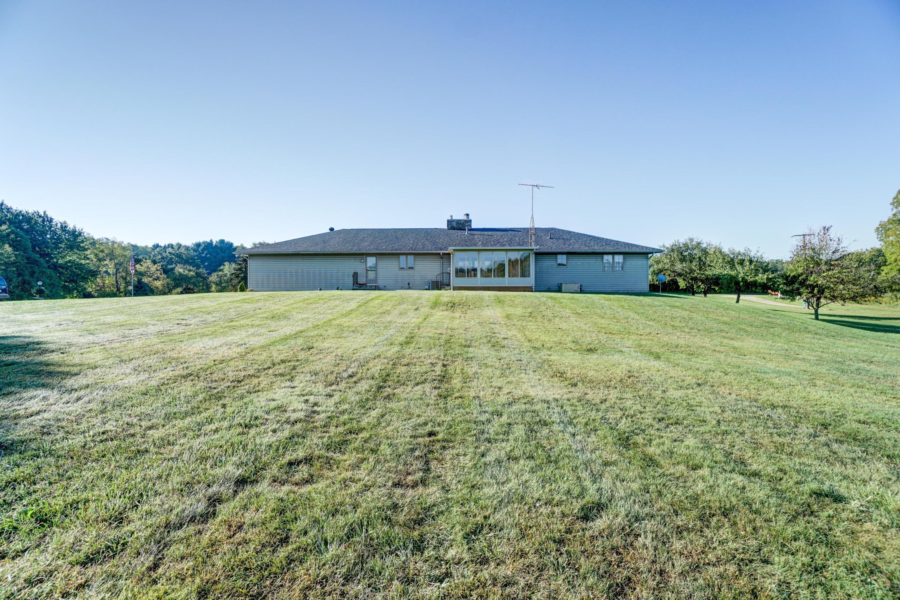 10129 Flint Ridge Road Southeast Heath, OH 43056 - Photo 8 of 51 Gallery Image 8