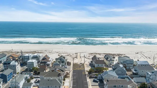 $3,000 | 65 Grand Central Avenue, Unit 1, Lavallette, NJ 08735