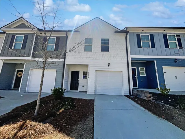 $235,000 | 7109 Gladstone Circle, Lithonia, GA 30038