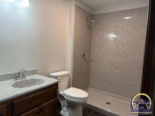 $369,000 | 604 Northwest Palmer Road, Topeka, KS 66617