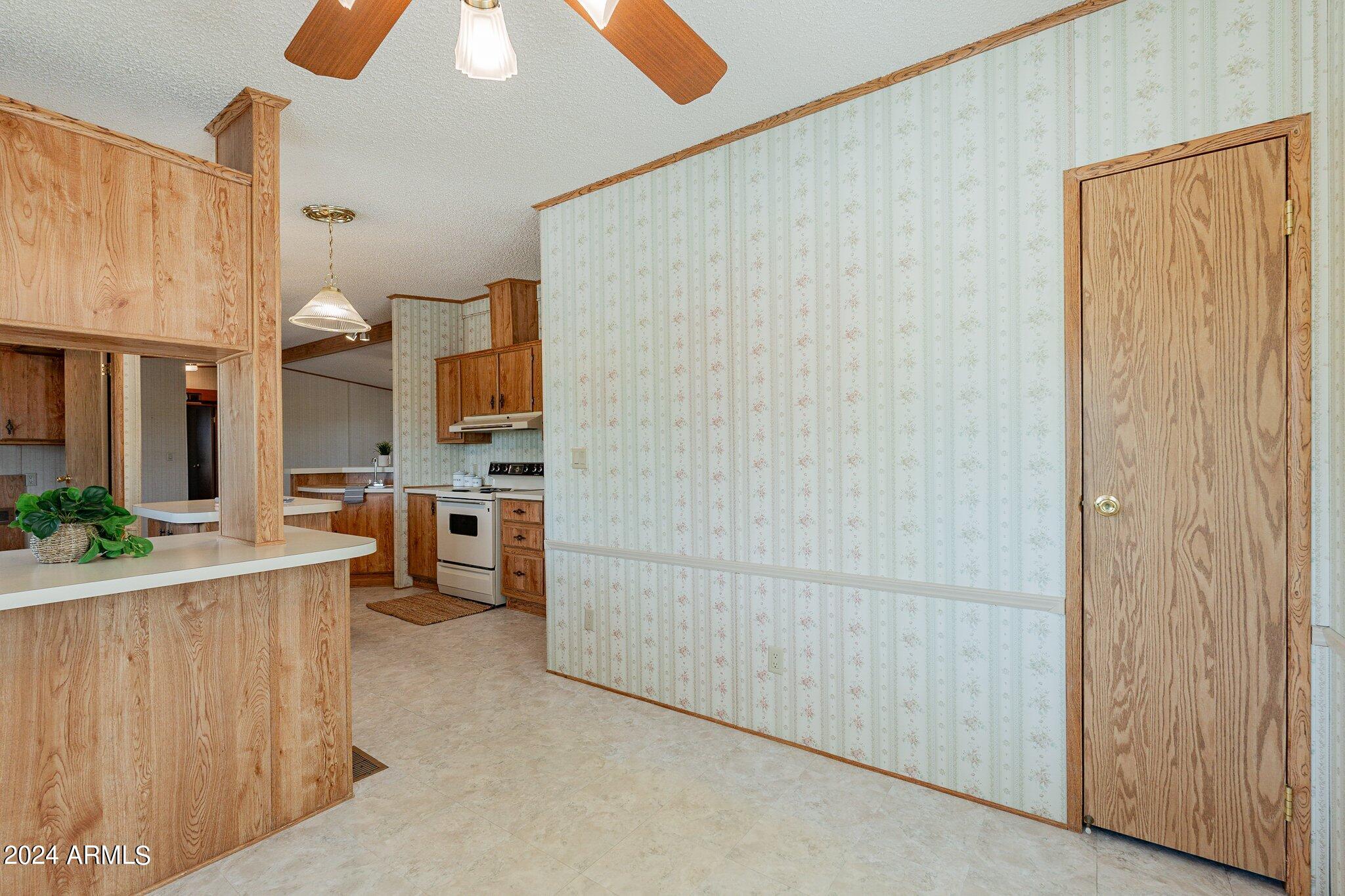 8945 North Page Road Florence, AZ 85132 - Photo 15 of 37 Pantry