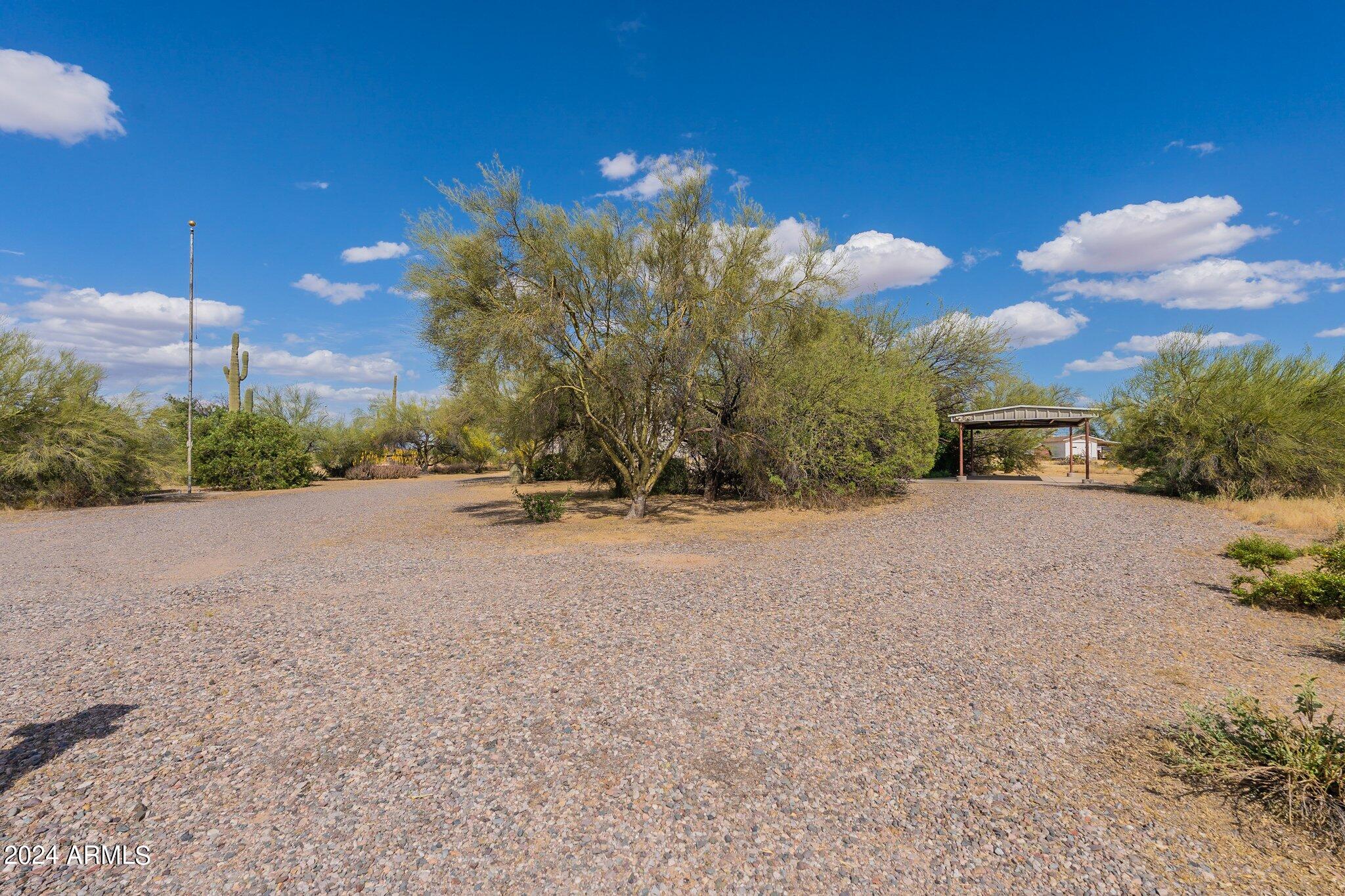 8945 North Page Road Florence, AZ 85132 - Photo 34 of 37 Entryway