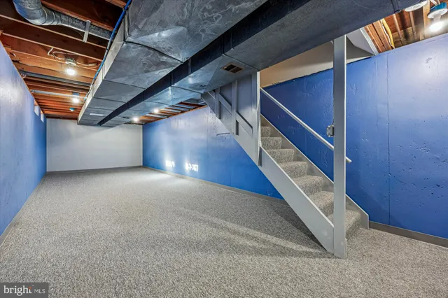 $1,068,000 | 8701 Sleepy Hollow Lane, Potomac, MD 20854