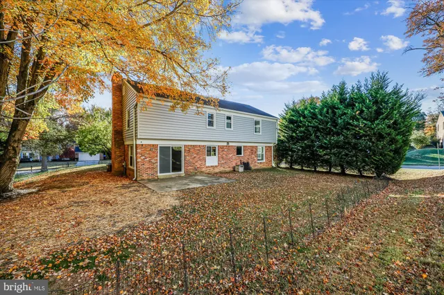 $1,068,000 | 8701 Sleepy Hollow Lane, Potomac, MD 20854