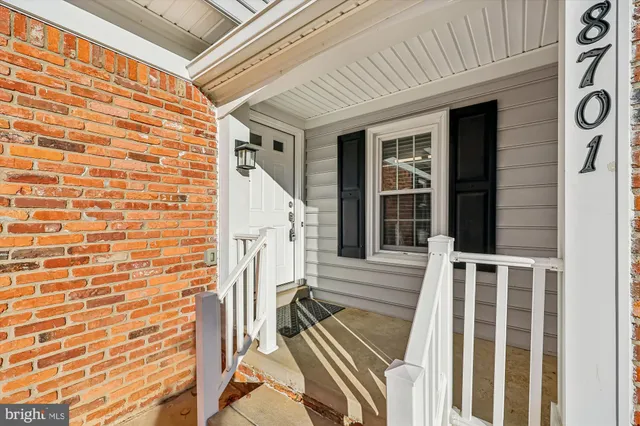 $1,068,000 | 8701 Sleepy Hollow Lane, Potomac, MD 20854