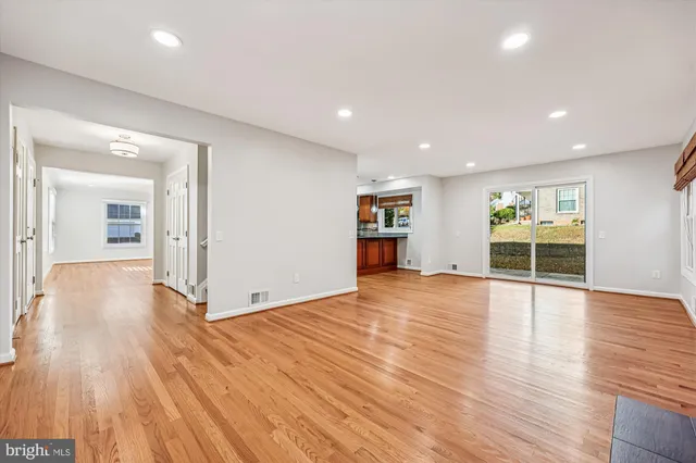 $1,068,000 | 8701 Sleepy Hollow Lane, Potomac, MD 20854