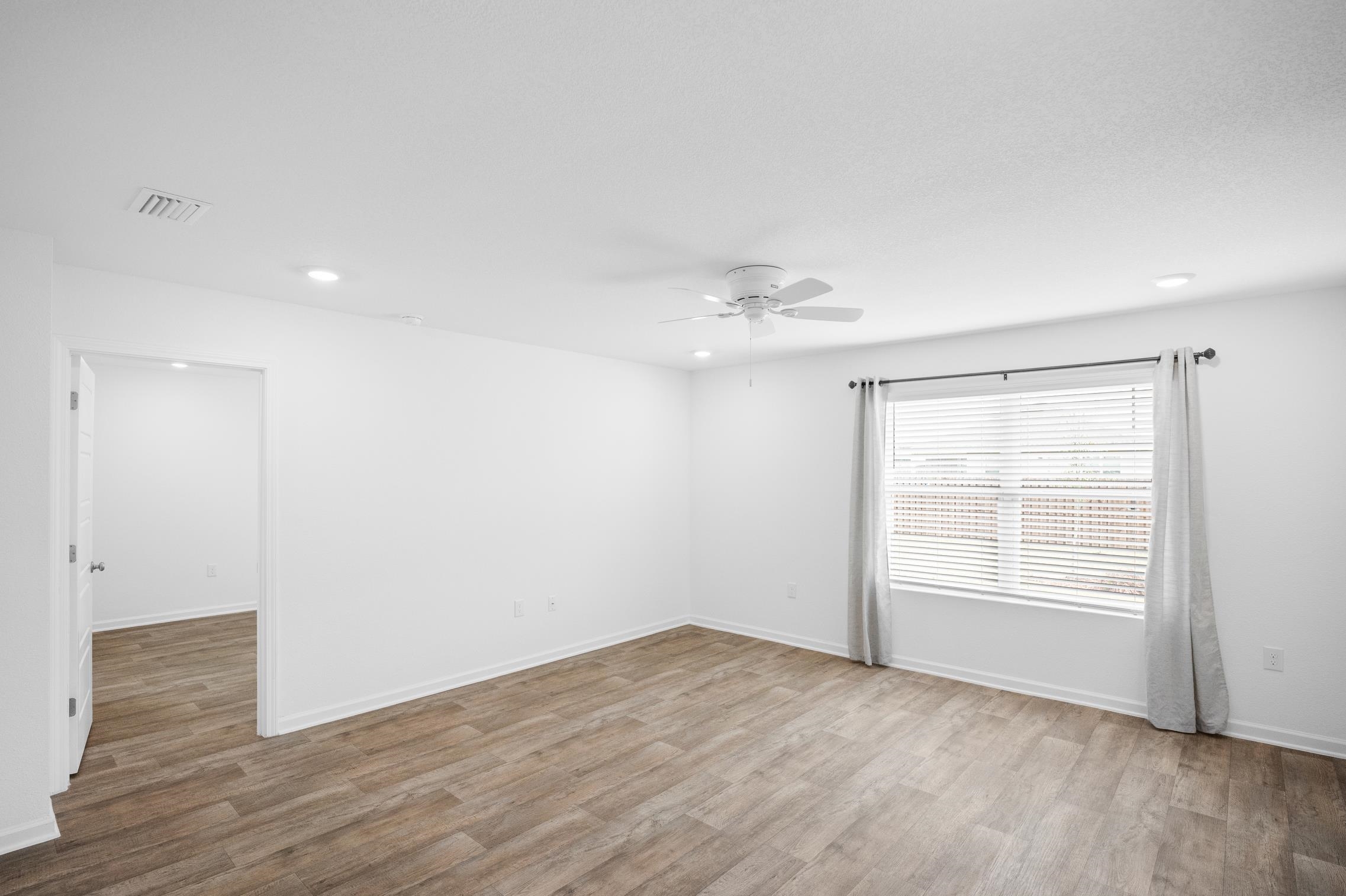 15042 Forsythia Loop Silverhill, AL 36576 - Photo 4 of 32 Living Room