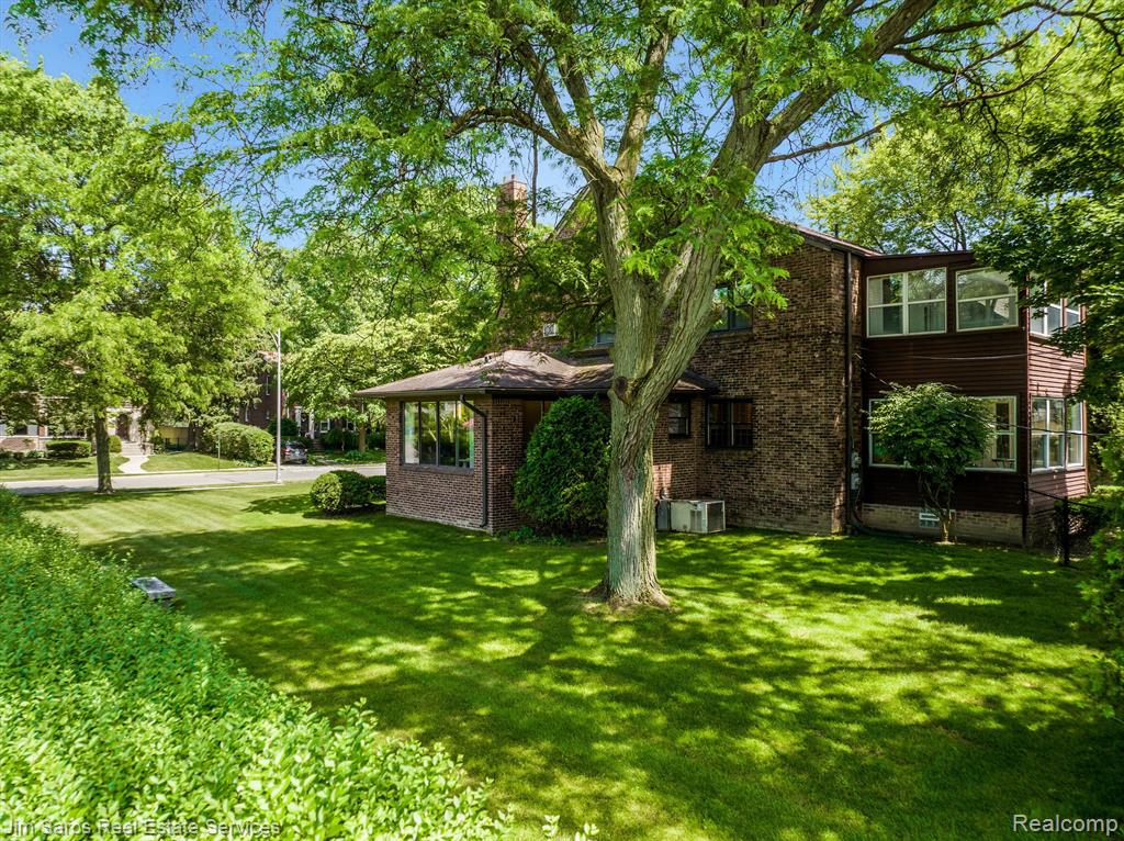 607 Neff Road Grosse Pointe, MI 48230 - Photo 17 of 23