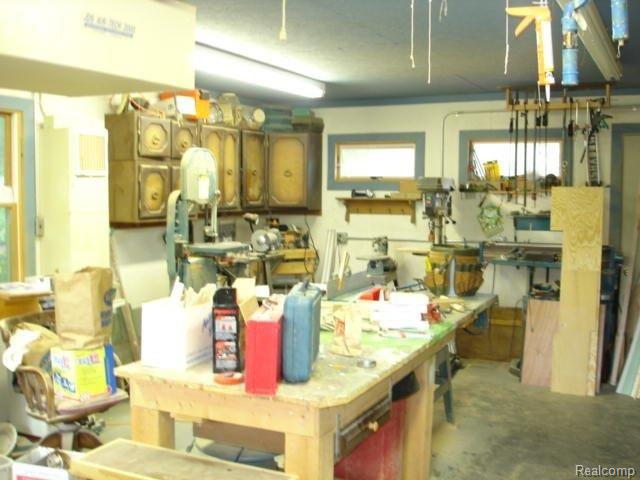 17120 Donohue Road Pinckney, MI 48169 - Photo 12 of 22 Heated Workshop